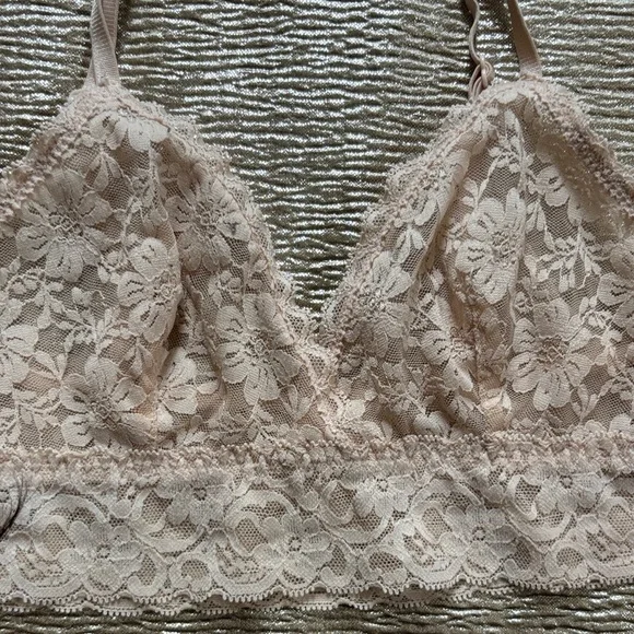 Lace Bralette in Nude Pink - Picture 3 of 4